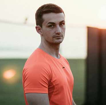 sports-club-staff4