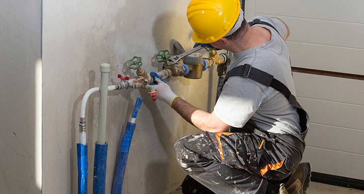 Preparing pipes for winters