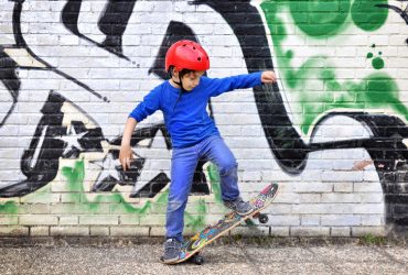Child Skating Stand