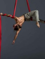 Outside Knee Hang