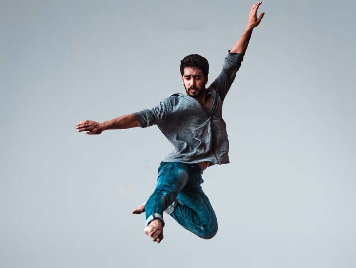 Single Ankle Hang