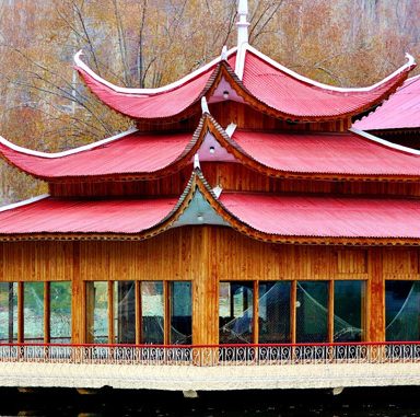 Awesome Shangrila lake